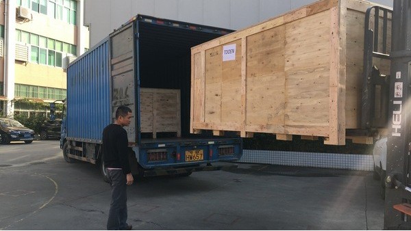 Automatic plastic boxes making machine to Turkey