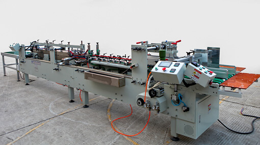 Plastic boxes Gluing Machine