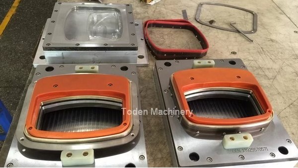 PET blister welding and cutting mold