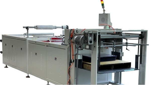 APET clear rigid film roll to sheet cutting machine with stacking
