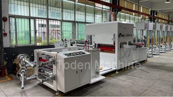 Plastic roll automatic die cut box machine with rewind