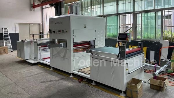 Plastic roll automatic die cut box machine with rewind