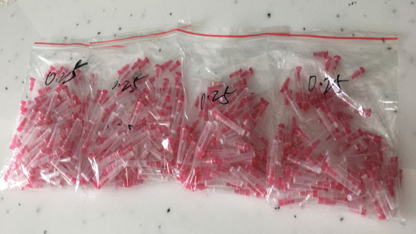 Plastic boxes side Gluing Needle 0.25 mm