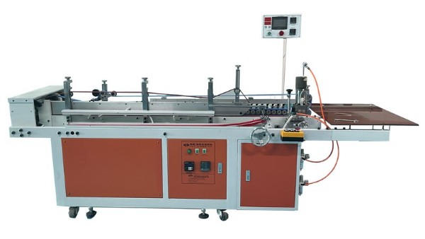 Semi automatic PUR glue Pasting PET boxes Machine AP-12